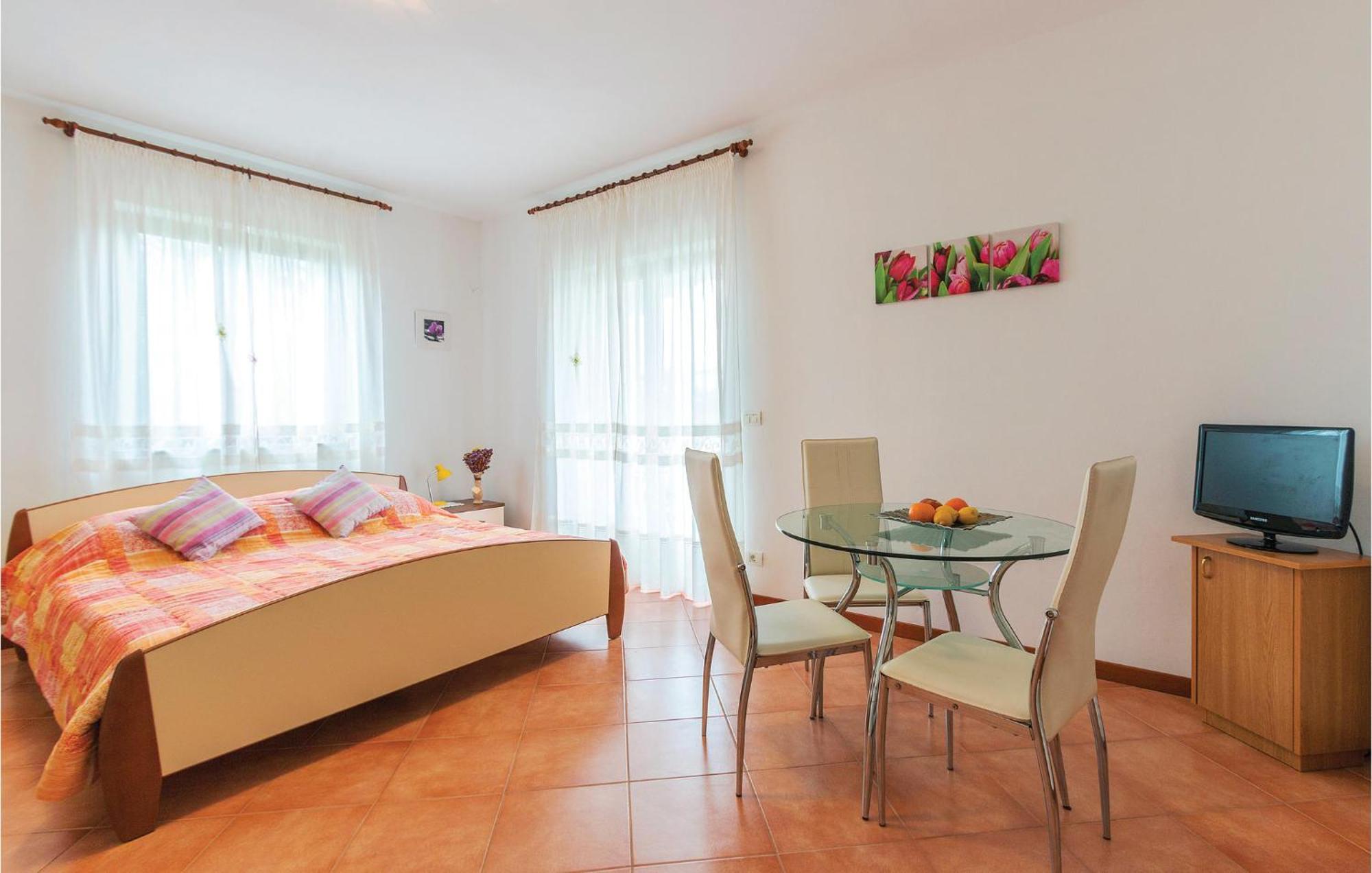 Gorgeous Apartment In Fazana With Wifi Luaran gambar